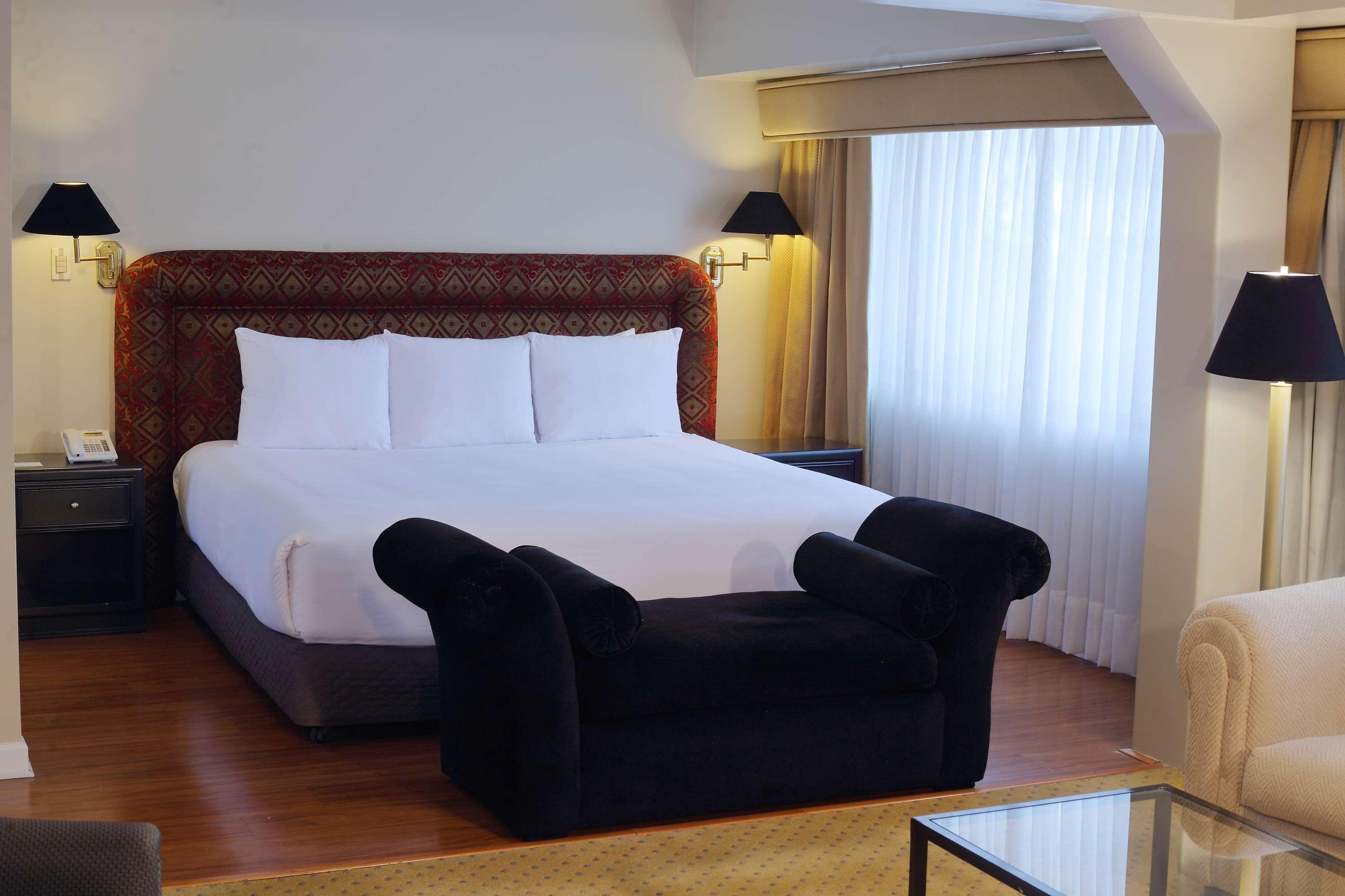 Radisson Hotel Plaza Del Bosque Lima Bagian luar foto