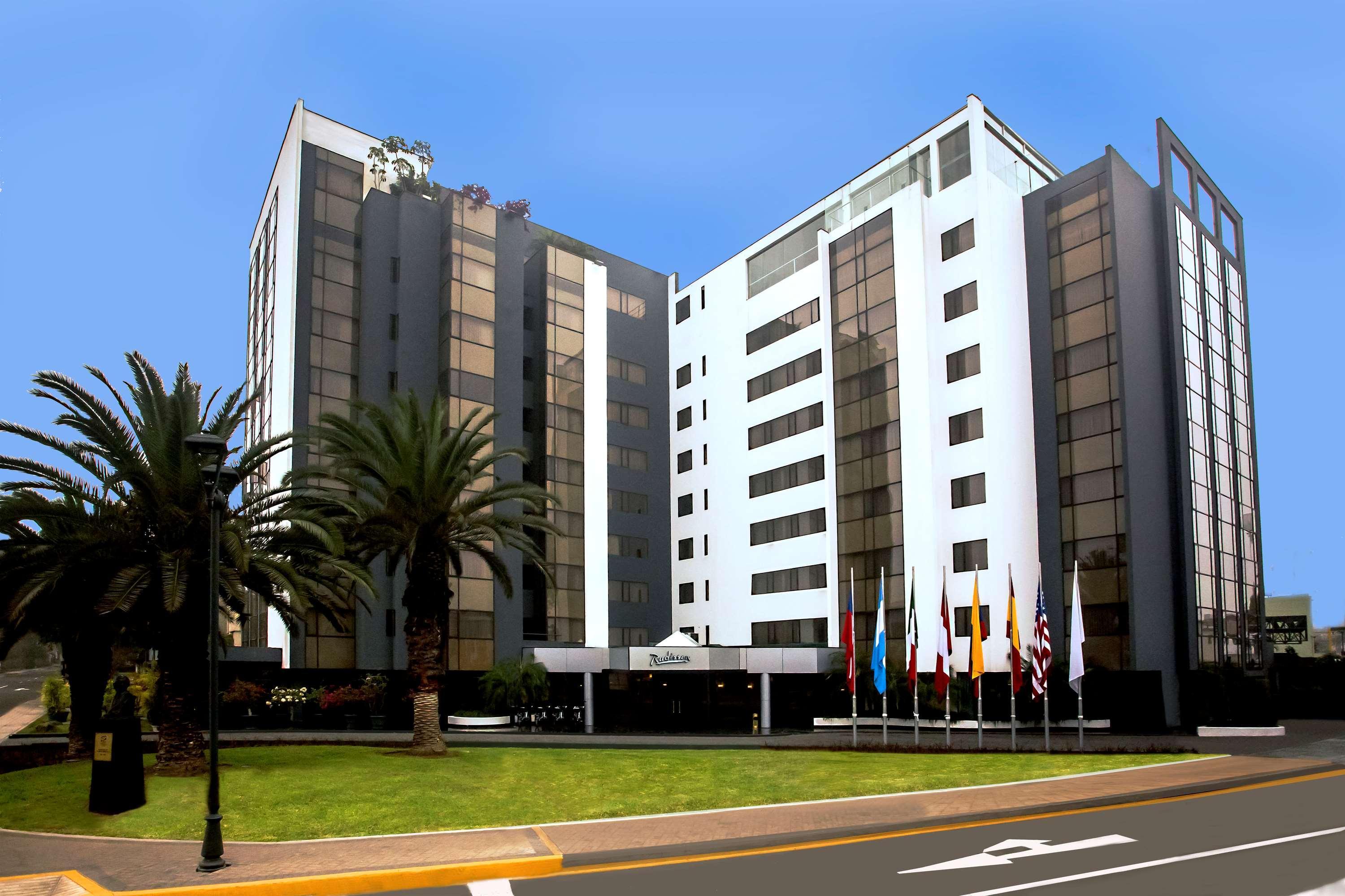 Radisson Hotel Plaza Del Bosque Lima Bagian luar foto