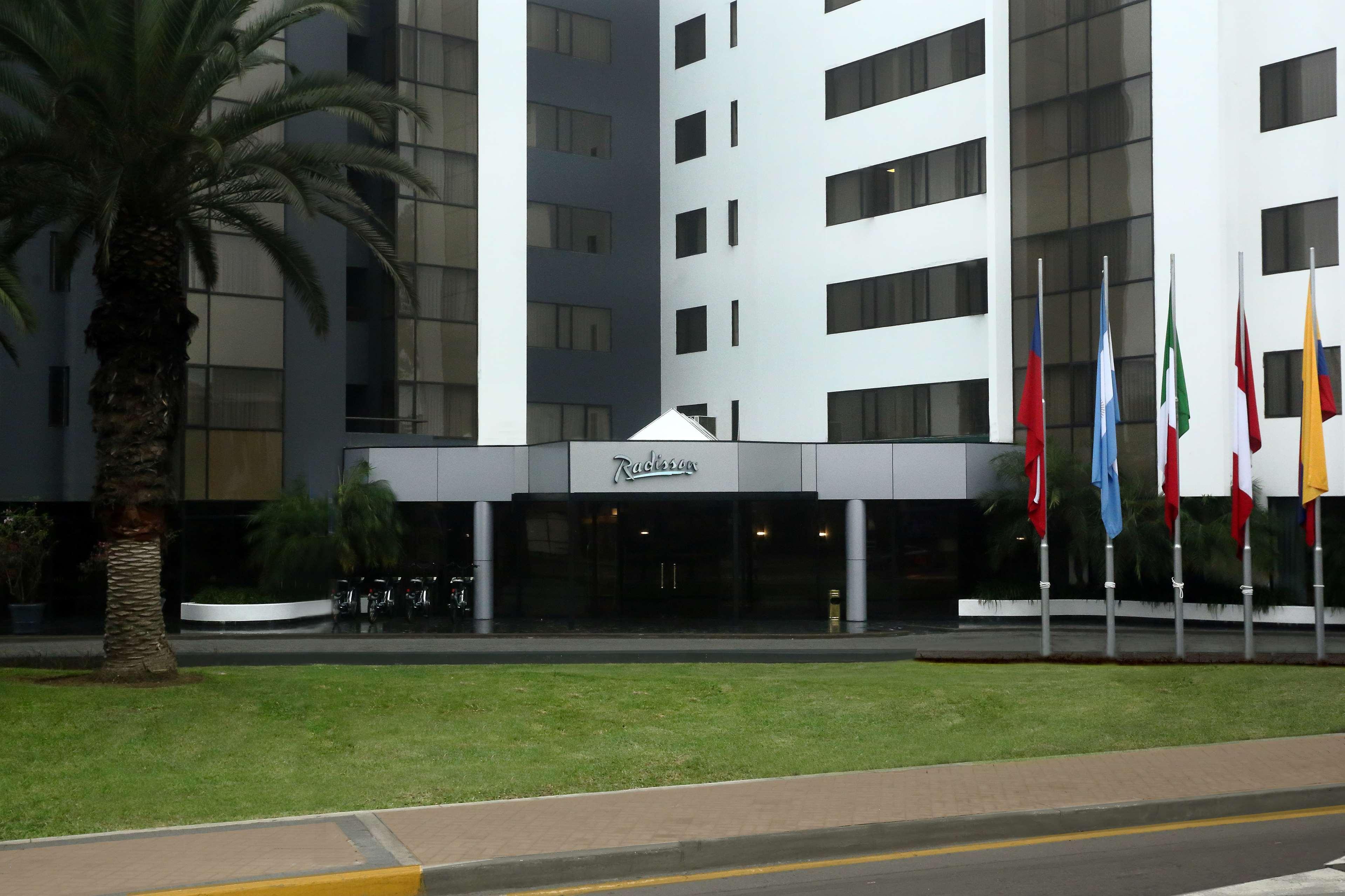 Radisson Hotel Plaza Del Bosque Lima Bagian luar foto