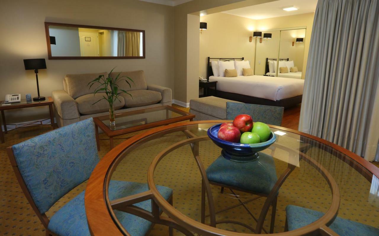 Radisson Hotel Plaza Del Bosque Lima Bagian luar foto